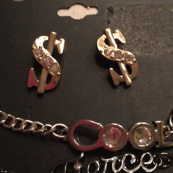 New Guess bracelets & earrings set - Picture 3 of 4